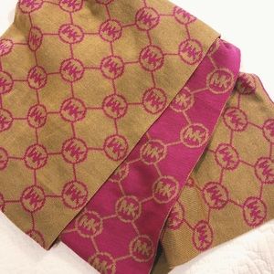 Michael KORs scarf, reversible magenta & gold